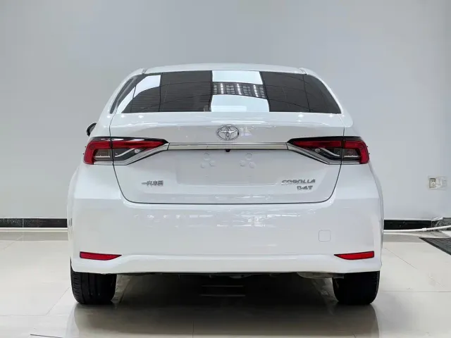 Toyota Corolla — Фото автомобиля 5
