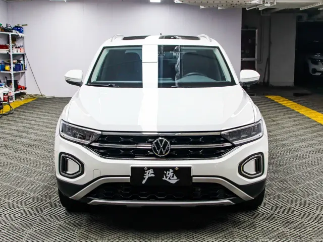 Volkswagen T-Roc — Фото автомобиля 2