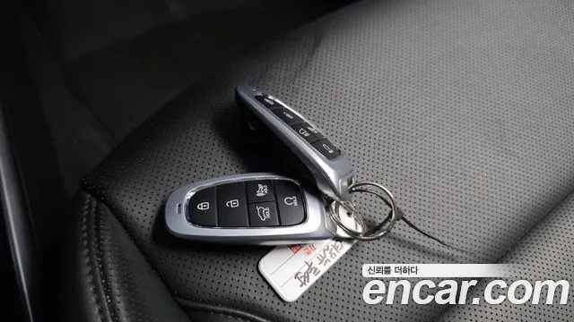 Hyundai Tucson Tucson (NX4) Дизель 2.0 4WD — Фото автомобиля 19