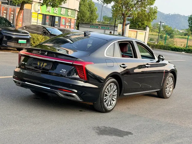Hongqi H5 — Фото автомобиля 4