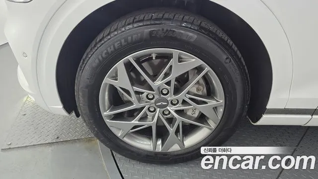 Genesis GV70 — Фото автомобиля 5