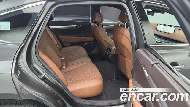 Genesis G80 Бензин 3.5 турбо AWD — Фото автомобиля 12