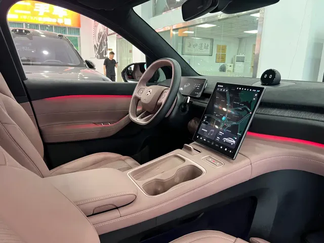 Nio EC6 — Фото автомобиля 15