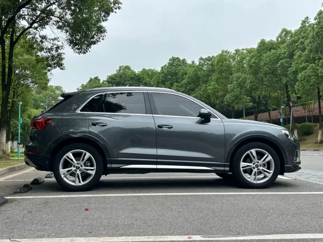 Audi Q3 — Фото автомобиля 4