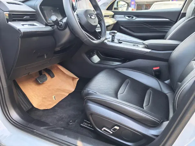 Geely Xingrui — Фото автомобиля 6