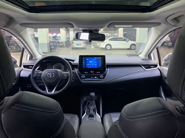 Toyota Corolla — Фото автомобиля 13