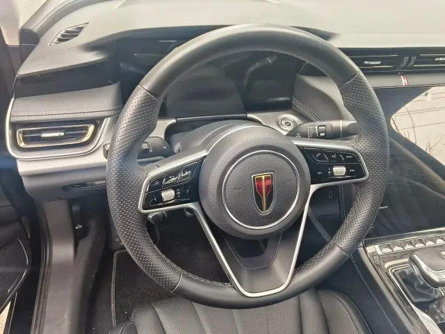 Hongqi H5 — Фото автомобиля 4