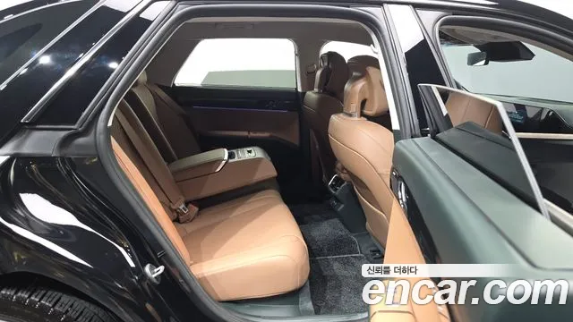 Hyundai Grandeur Grandeur (GN7) 3.5 Бензин 2WD — Фото автомобиля 12