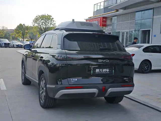BYD Hai Shi 07 DM-i — Фото автомобиля 7