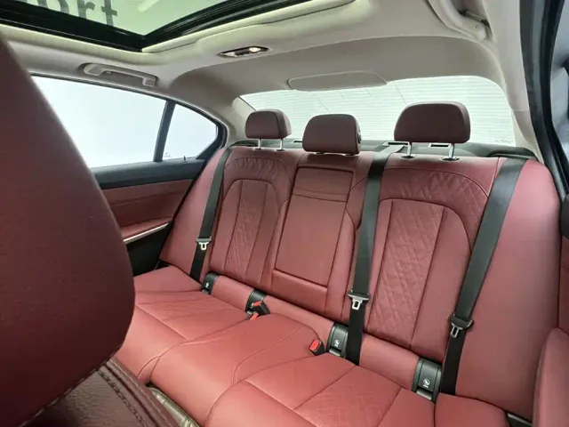 BMW 3 Series — Фото автомобиля 20