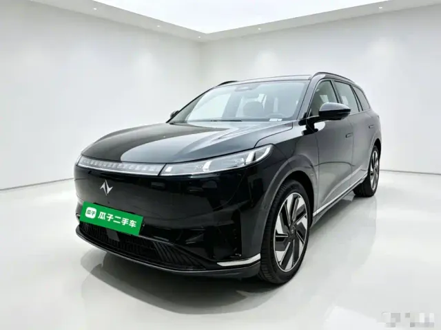 Фотография автомобиля — Dongfeng eπ 008