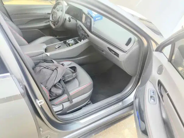 Hyundai Sonata — Фото автомобиля 13