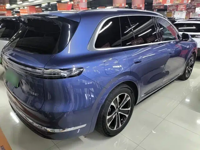 Aito M7 — Фото автомобиля 6
