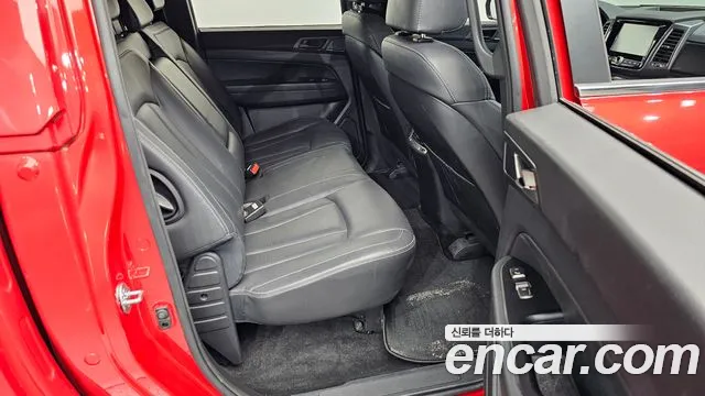 KG_Mobility_Ssangyong Rexton Новый Rexton Sport Khan Дизель 2.2 4WD — Фото автомобиля 11