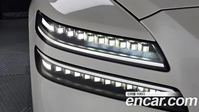 Genesis GV80 2.5T Бензин AWD — Фото автомобиля 18