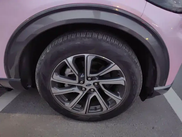 Ford Explorer — Фото автомобиля 24