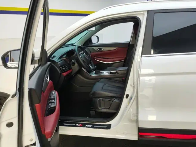 Changan CS75 — Фото автомобиля 9