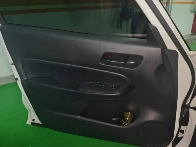 Honda Fit — Фото автомобиля 7