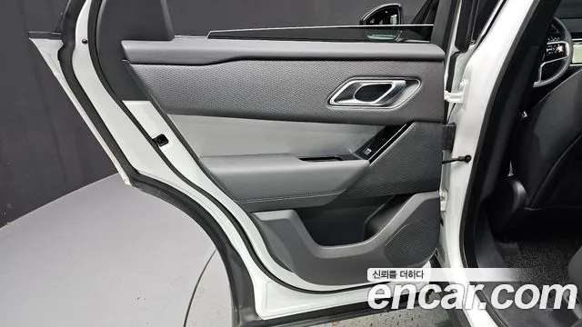 Land Rover Range Rover Velar — Фото автомобиля 23