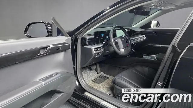 Hyundai Grandeur Grandeur (GN7) 2.5 Бензин 2WD — Фото автомобиля 9