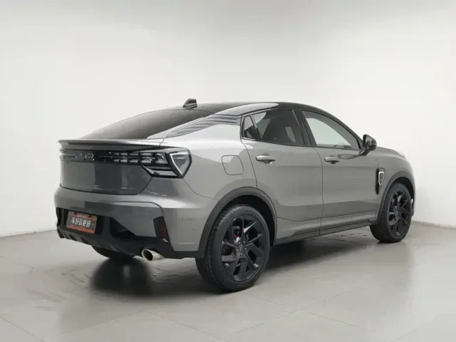 Lynk & Co 05 — Фото автомобиля 2