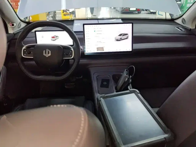 Leapmotor Leapmotor C16 2024 Extended Range 200 Premium Edition — Фото автомобиля 9