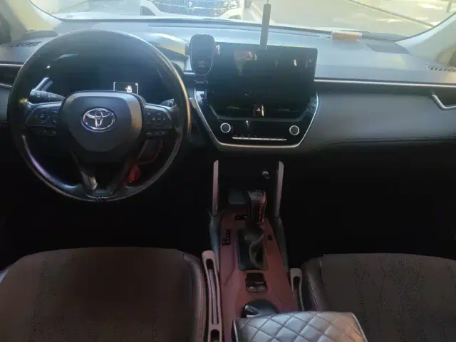 Toyota Corolla Cross — Фото автомобиля 12