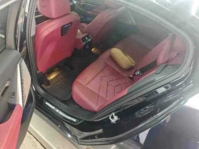 BMW 5 Series — Фото автомобиля 6