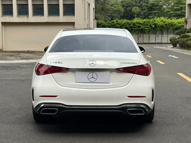Mercedes-Benz C-Class — Фото автомобиля 3