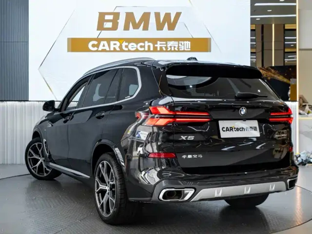 BMW X5 — Фото автомобиля 6