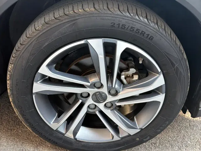 Geely Binyue — Фото автомобиля 20