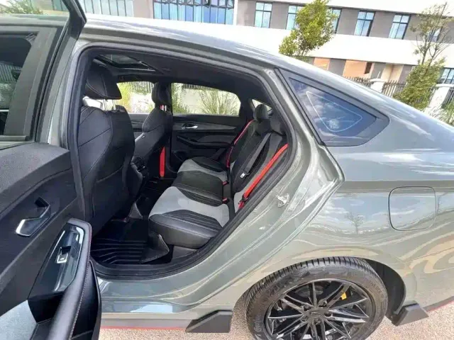 Geely Binrui — Фото автомобиля 9