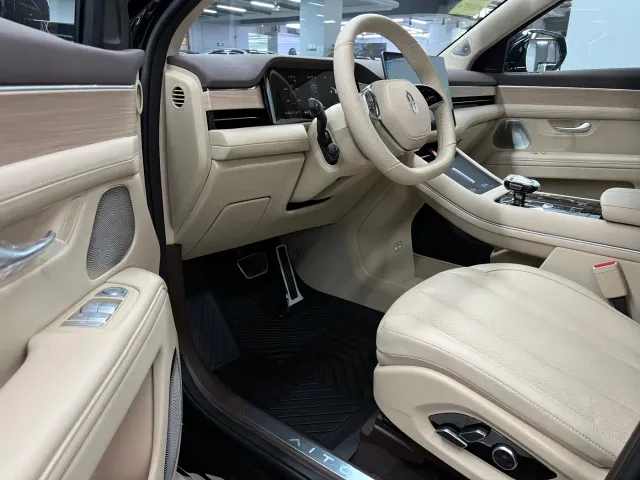 Aito M7 — Фото автомобиля 4