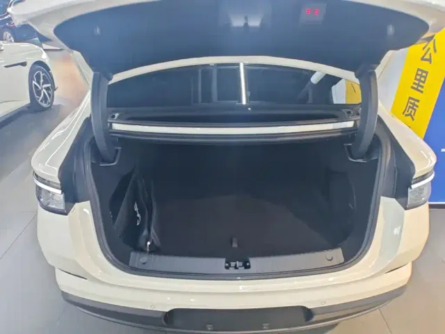 BYD Seal 07 DM-i — Фото автомобиля 18