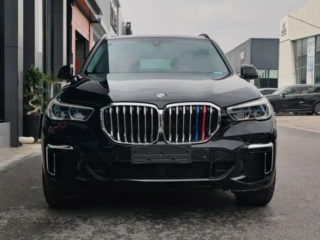 BMW X5 — Фото автомобиля 2