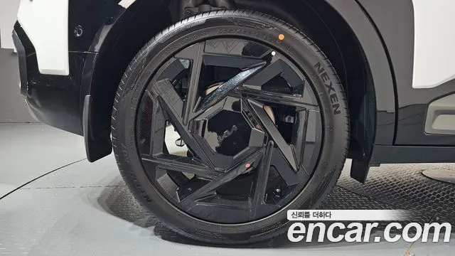 Kia Seltos — Фото автомобиля 6