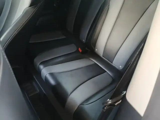 Roewe Clever — Фото автомобиля 16