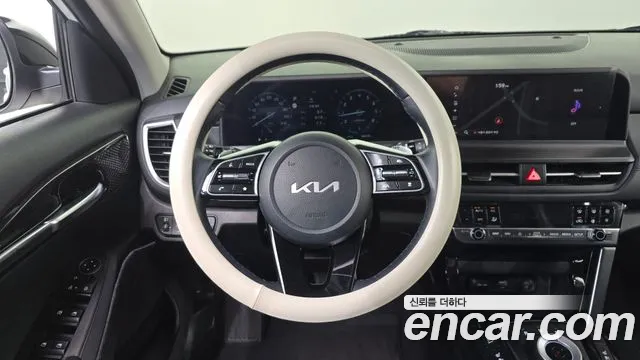 Kia Seltos New — Фото автомобиля 13