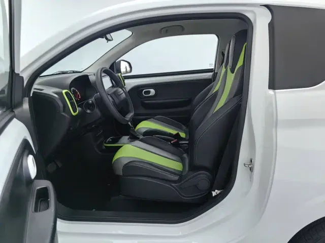 Roewe Clever — Фото автомобиля 10