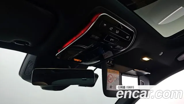 Mercedes-Benz E-Class — Фото автомобиля 19
