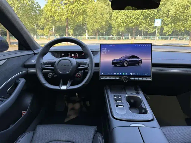 Xiaomi SU7 — Фото автомобиля 20