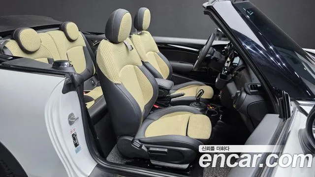 Mini Cooper Convertible — Фото автомобиля 10