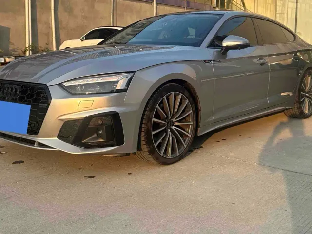 Фотография автомобиля — Audi A5