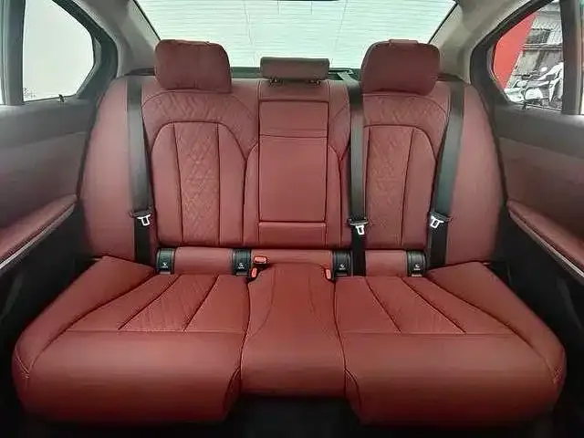 BMW 3 Series — Фото автомобиля 16