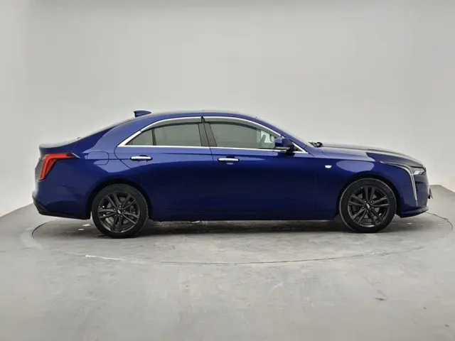 Cadillac CT4 — Фото автомобиля 3