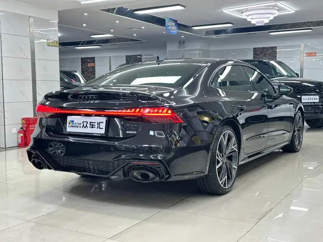 Audi A7L — Фото автомобиля 4