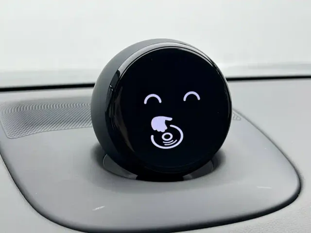 Nio ES8 — Фото автомобиля 18