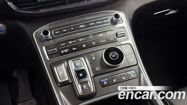 Hyundai Santafe — Фото автомобиля 9
