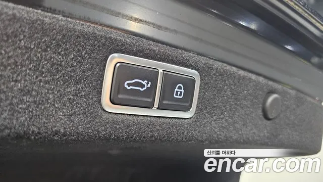 Hyundai Grandeur Grandeur (GN7) 3.5 Бензин 4WD — Фото автомобиля 17