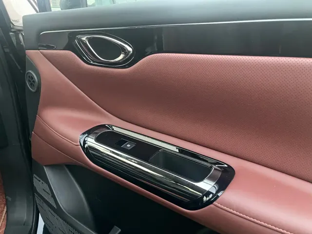 GAC Trumpchi E8 — Фото автомобиля 21